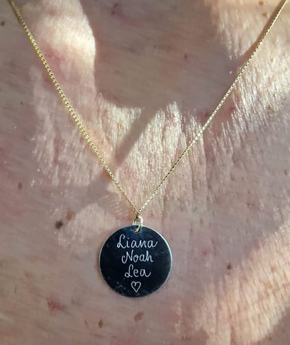 Customer photo review of Halskette "Tree of Life" mit Gravur