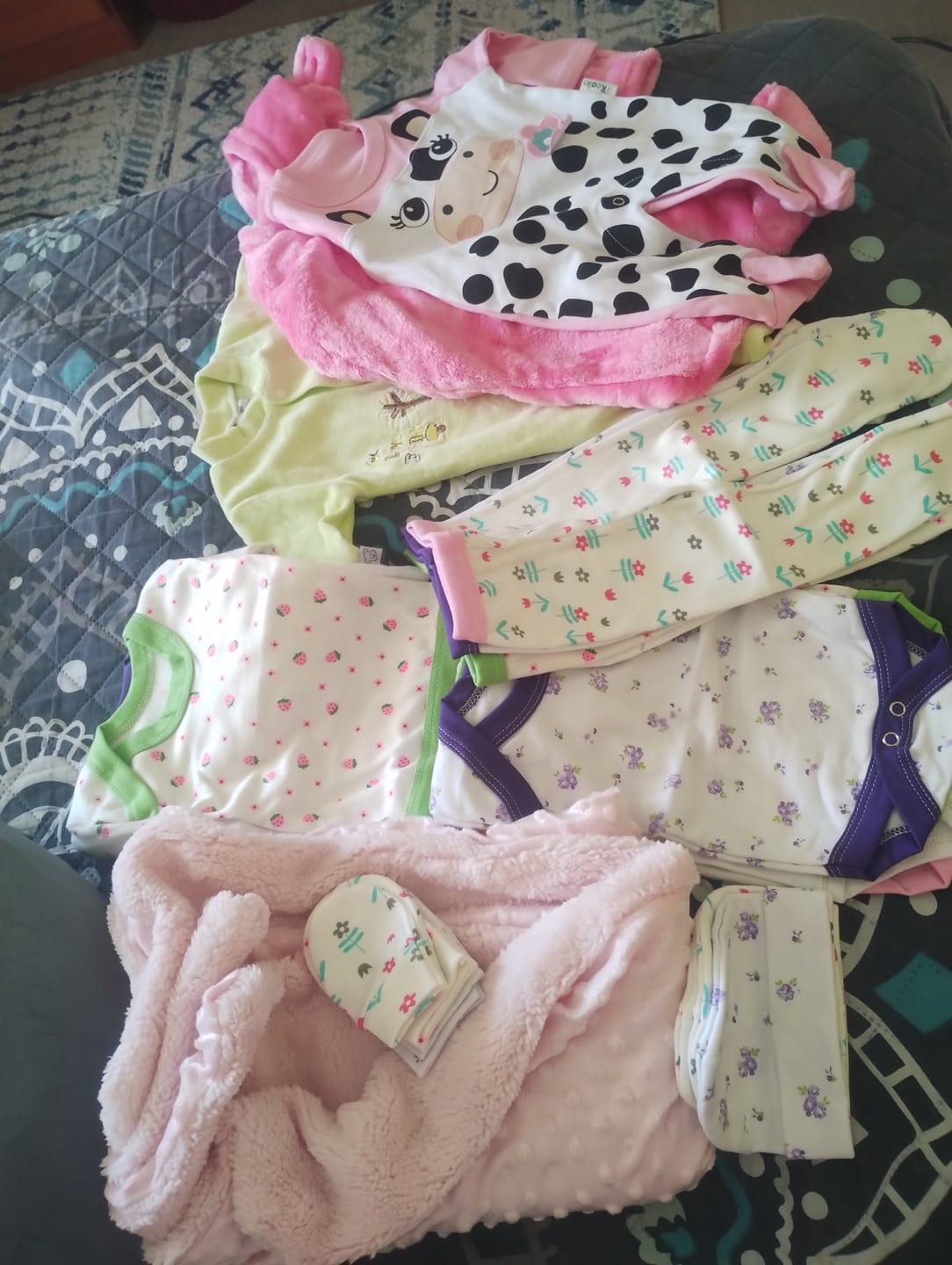 Customer photo review of Pack bienvenida feliz para niñas y niños