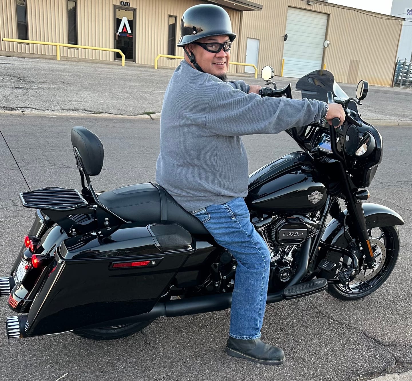 Customer photo review of Lightweight Mayan DOT Germanator Helmet / Gloss Black