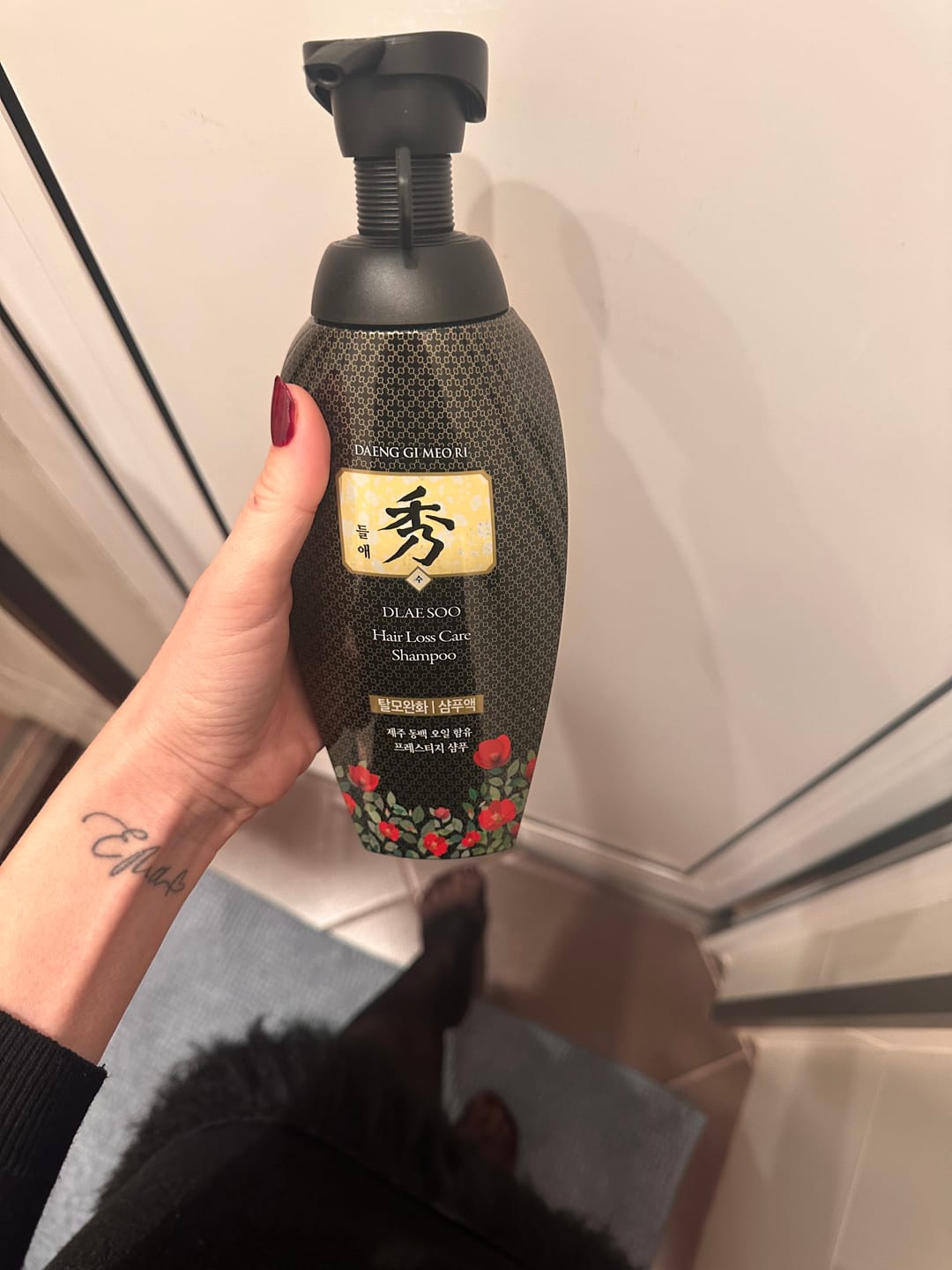 Customer photo review of Подхранващ и стимулиращ растежа шампоан против косопад Doori Кралска Камелия