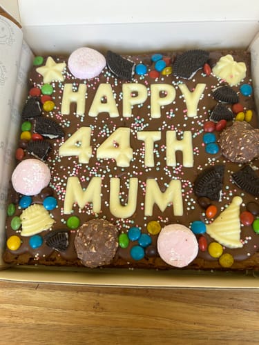 Customer photo review of Custom message birthday brownie