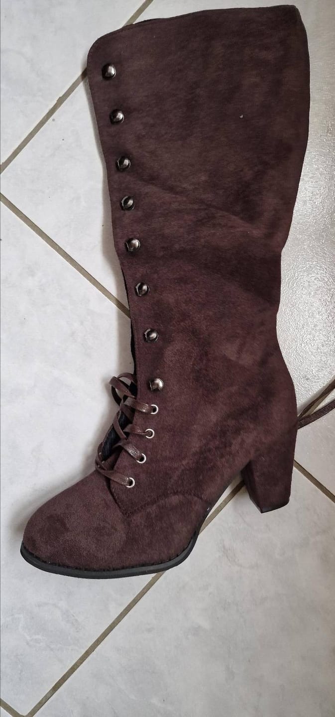 Customer photo review of Steampunk lace-up boots