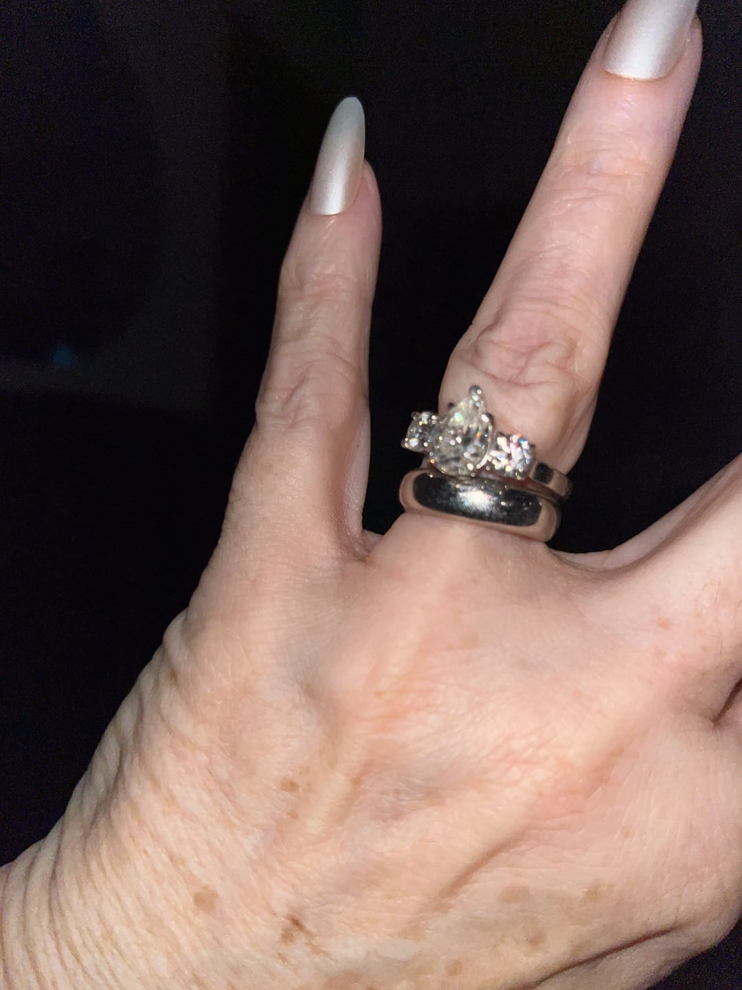 Customer photo review of High Polished Classic Comfort Fit Wedding Band