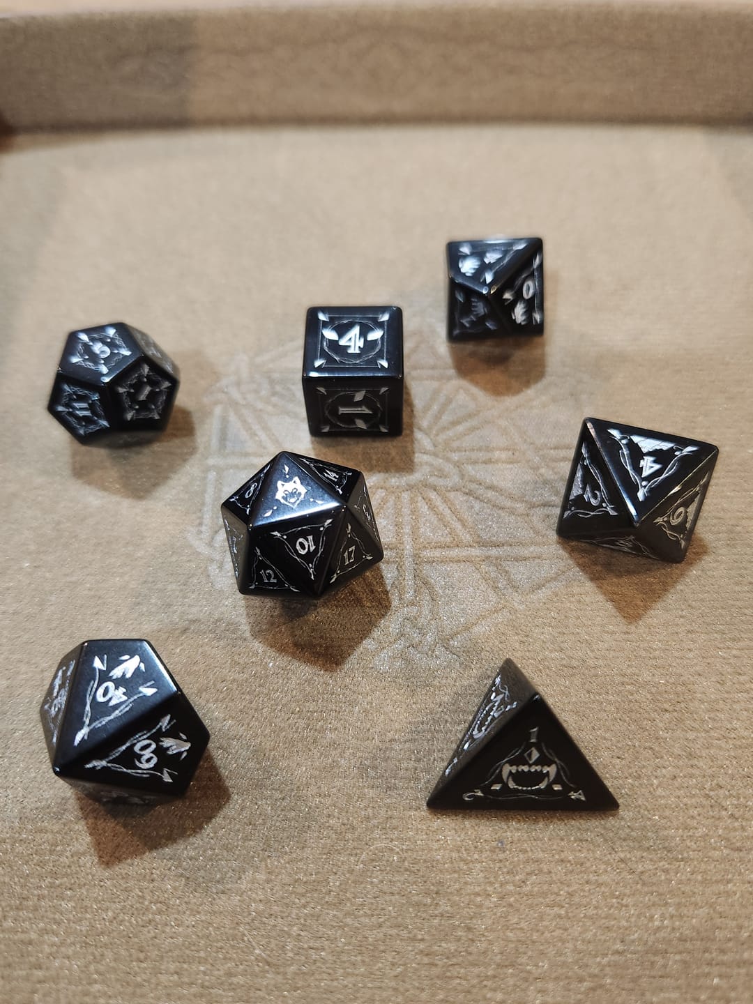 Customer photo review of Fangs of Winter Obsidian Stone Dice Set