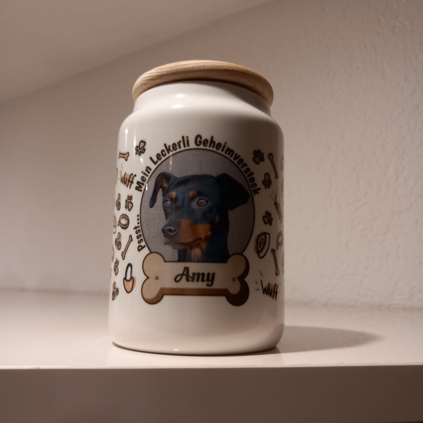 Customer photo review of Leckerli Geheimversteck - Individuelle Leckerlidose