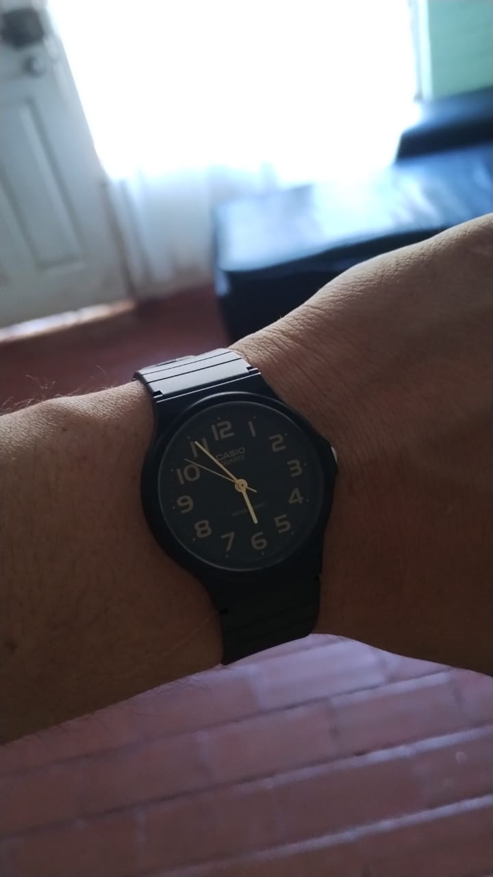 Customer photo review of Reloj Casio Vintage MQ-24-1B2LDF Negro Números