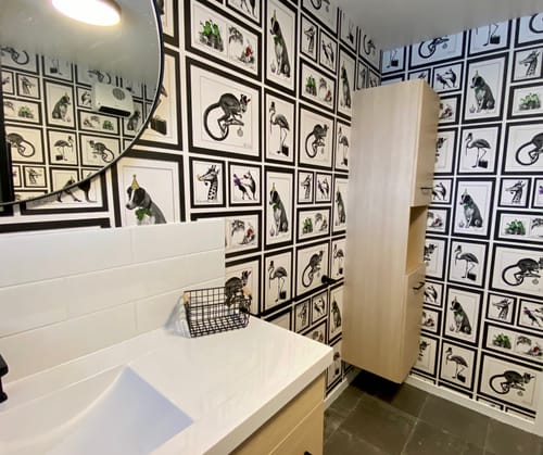 Customer photo review of Mad Dogs Wallpaper