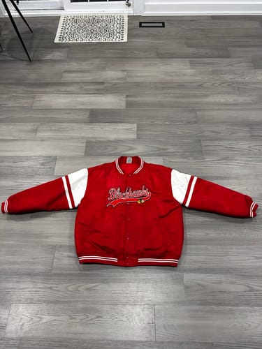 Customer photo review of Chicago Blackhawks NHL Insulated Satin Bomber Jacket Size XL Fits 2XL