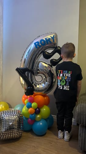 Customer photo review of I'm The Birthday Boy "Hi" Front & Back Graphic Tee