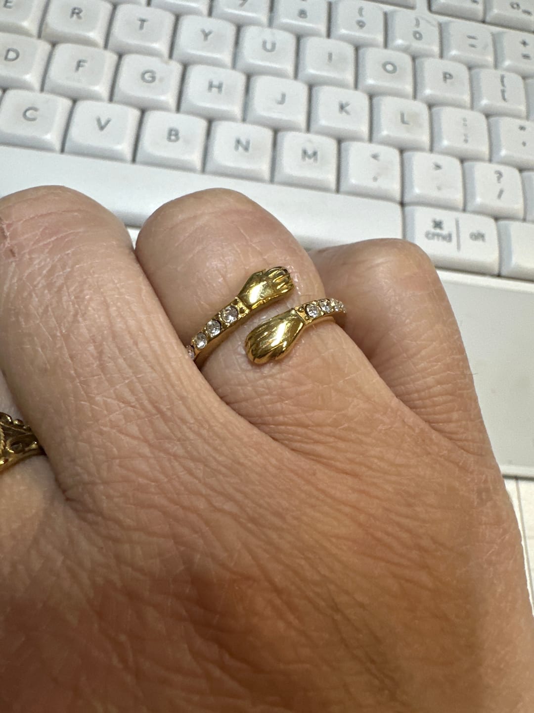 Customer photo review of 'Hug Me Forever' 18K Gold Ring
