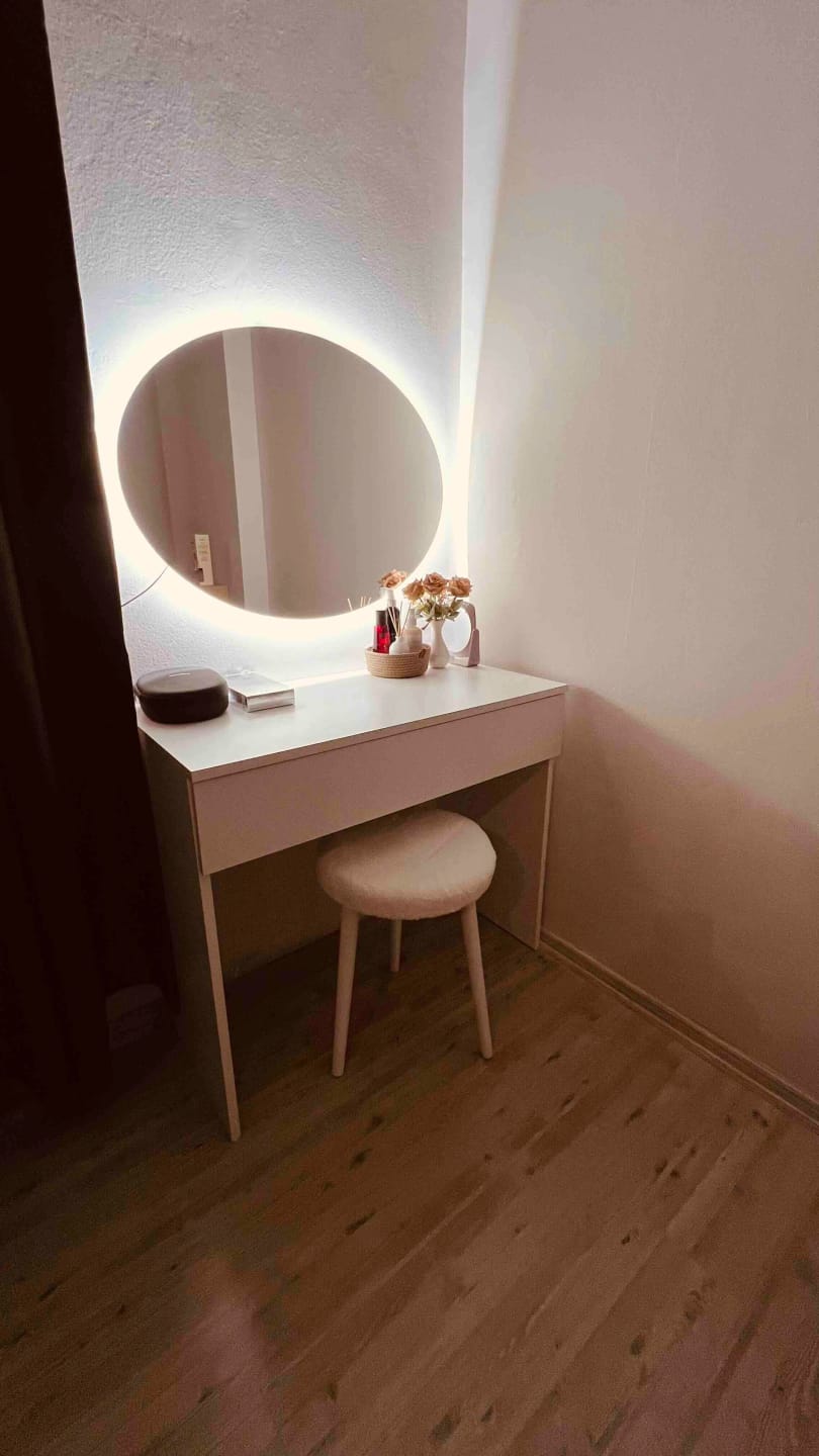 Customer photo review of Rani BJ104 Makyaj Tuvalet Masası Tek Çekmeceli Takı Düzenleyici Beyaz