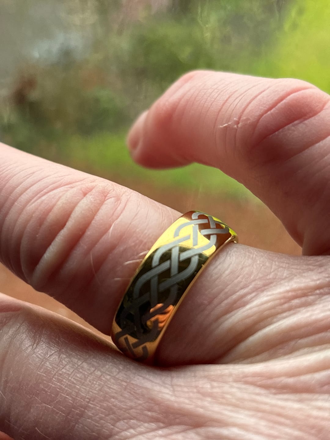 Customer photo review of The Celtic Knot Wonder Ring