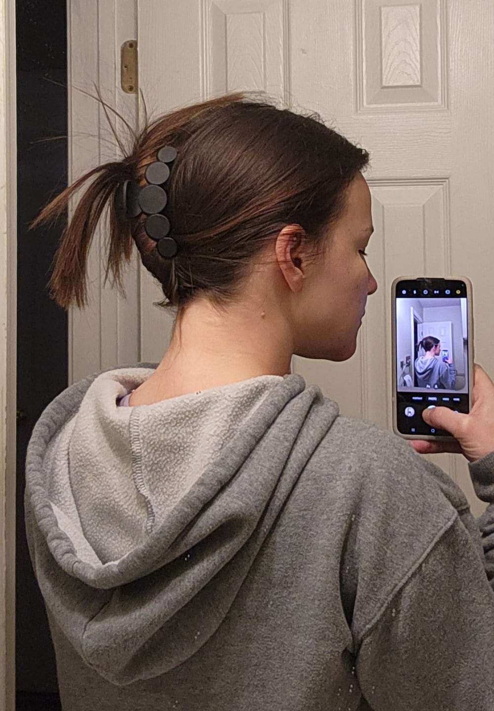 Customer photo review of Black Circles Claw Clip
