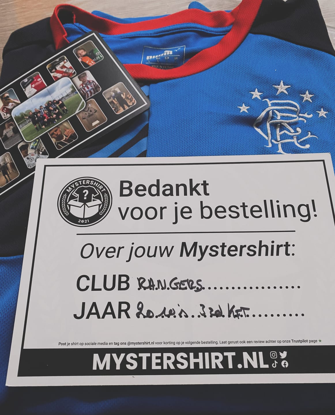 Customer photo review of Retro Voetbalshirt Mystery Box