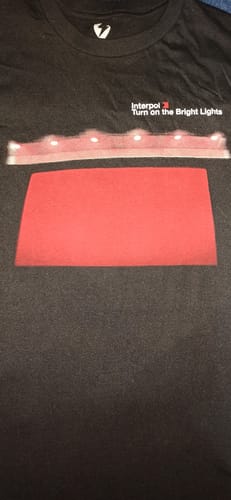 Customer photo review of Playera Turn On The Bright Lights