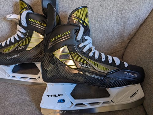 Customer photo review of True Catalyst 9 Senior Hockey Skates