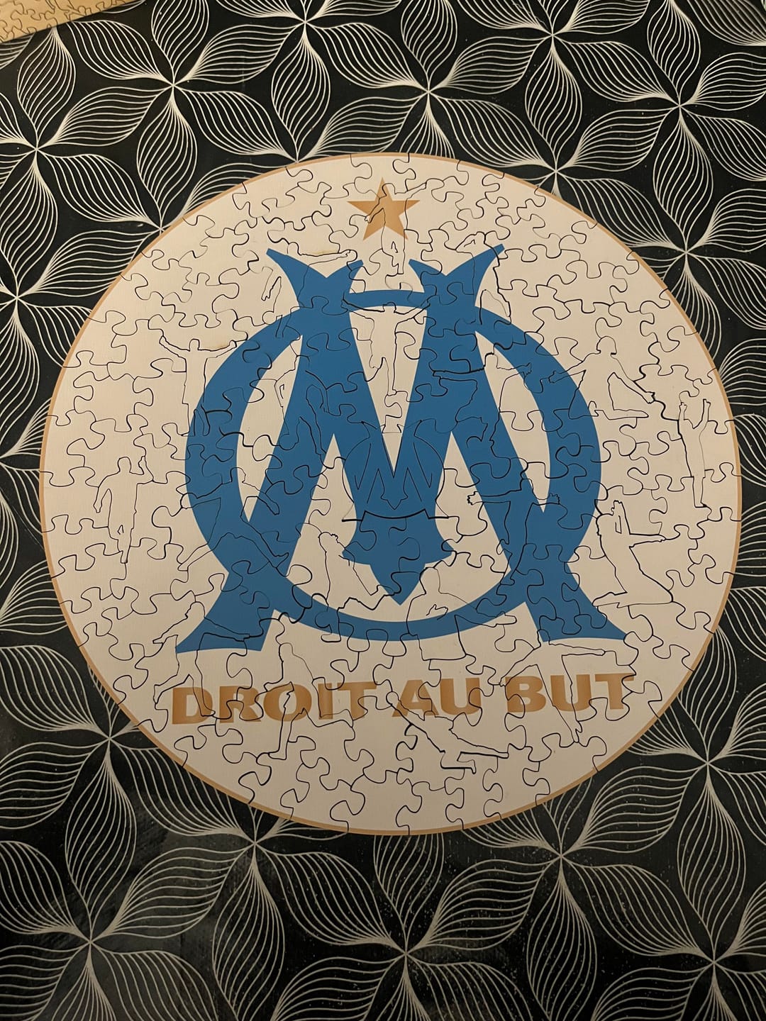 Customer photo review of Logo Olympique de Marseille® - Puzzle Officiel en Bois