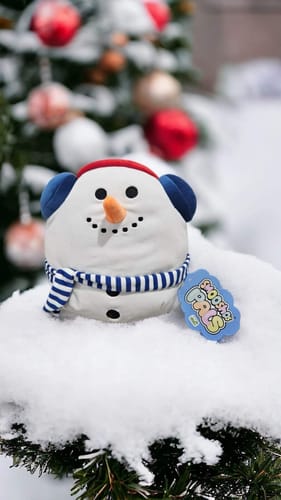 Customer photo review of Giant Snowman Smooshos Pal