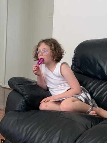 Customer photo review of Textured Grabber Sensory Chew - Free Hygiene Case