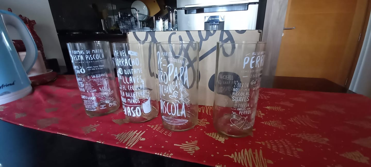 Customer photo review of Piscoleros Juego de 6 Vasos