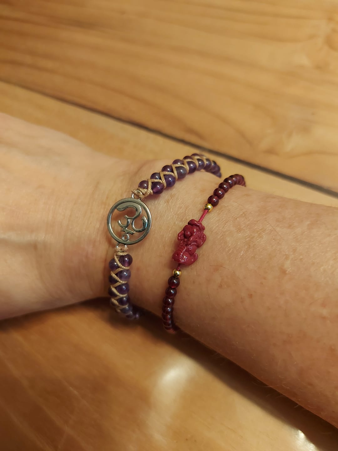 Customer photo review of Bracelet de chance en Grenat Rouge - Pi Xiu