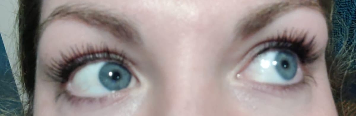 Customer photo review of LASH GROWTH SERUM