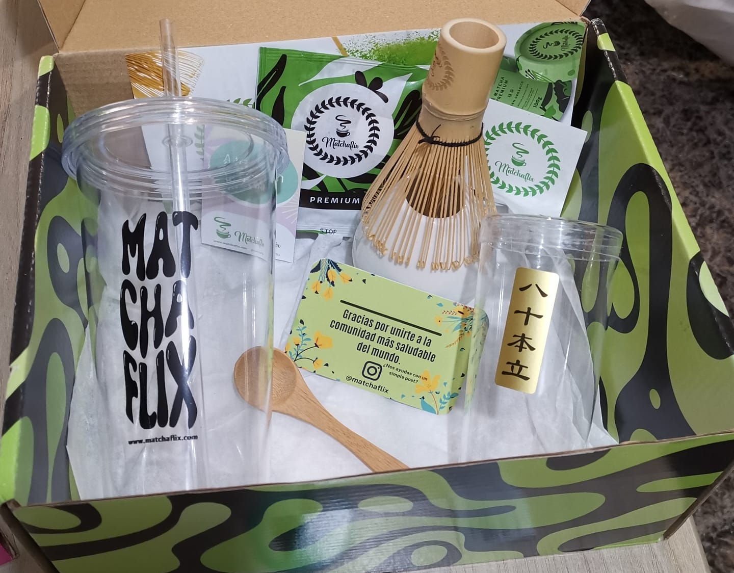 Customer photo review of Whisk (Sostenedor)