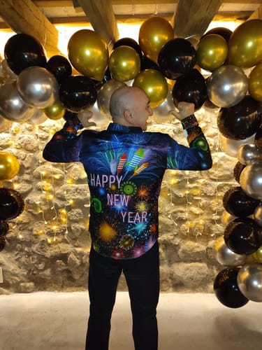 Customer photo review of Chemise à manches longues Happy New Year Holiday Fireworks pour hommes