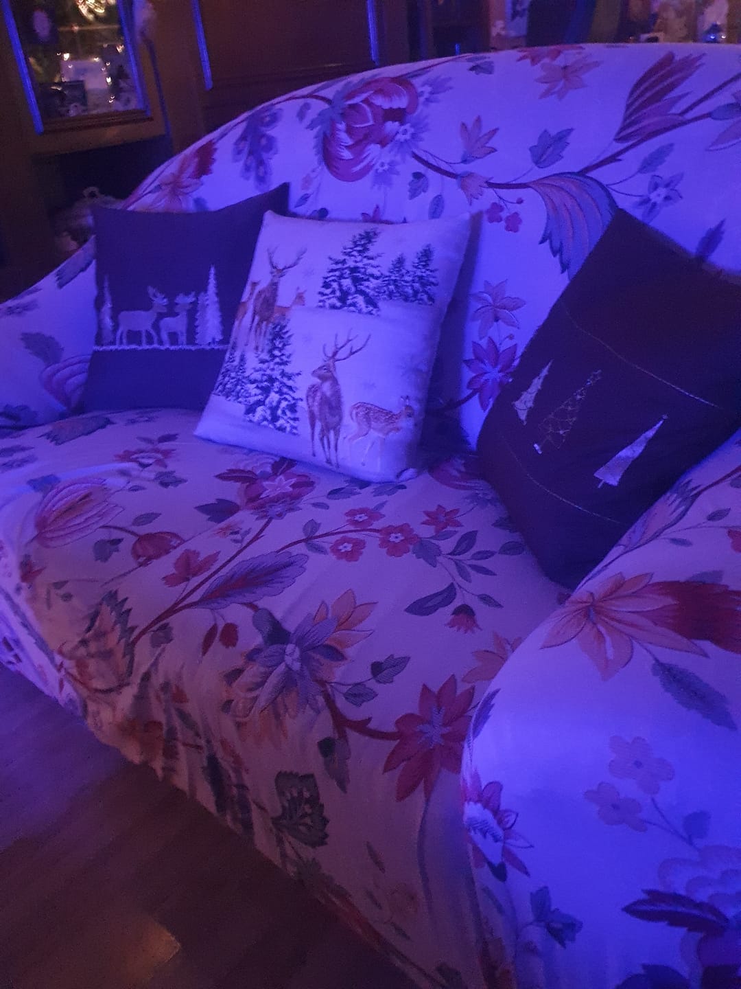 Customer photo review of Rote Blume - Sofabezüge für klassische und Ecksofas - Das Haus der Überzüge