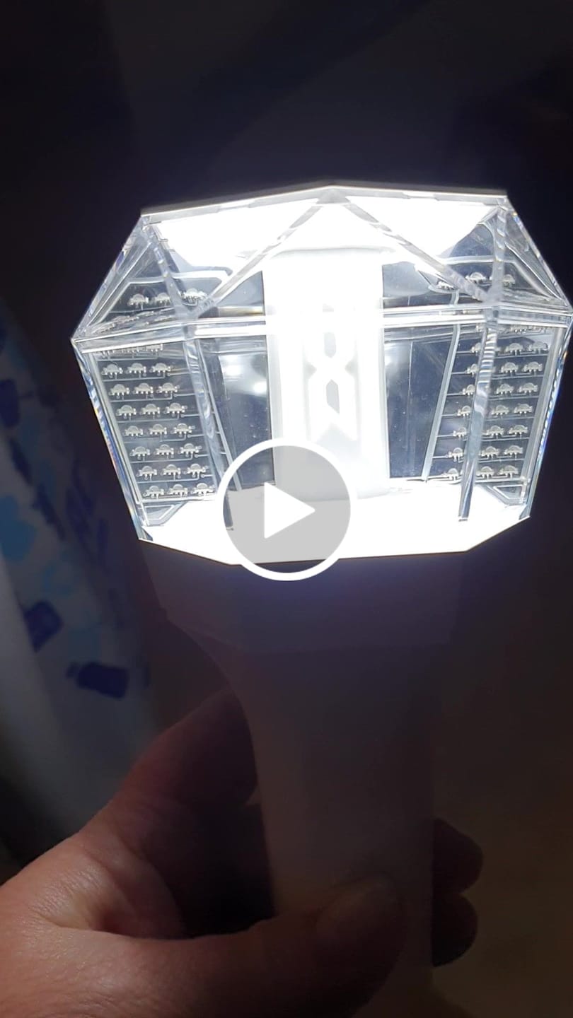 Customer video review of MONSTAX - OFFICIAL LIGHT STICK VER.3
