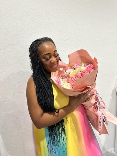 Customer photo review of Pink Deluxe Bouquet