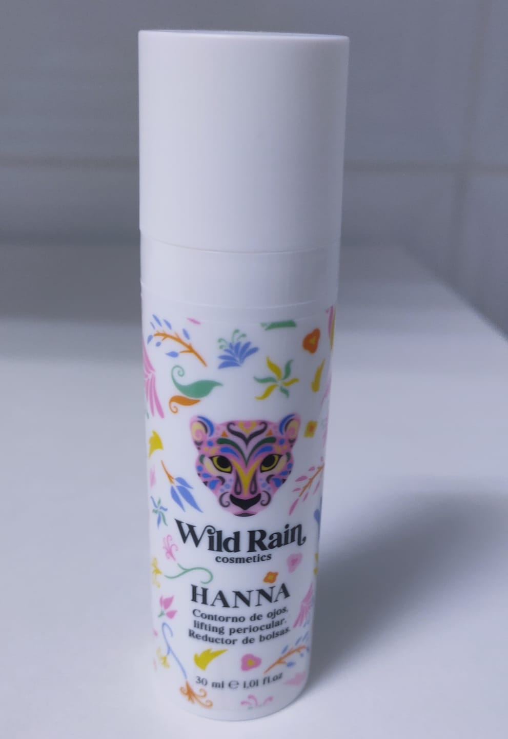 Customer photo review of Contorno de ojos Hanna