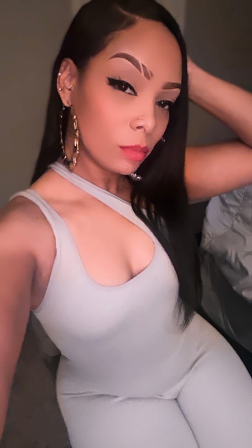 Customer photo review of Seamless Clip In Hair Extensions Silky Straight