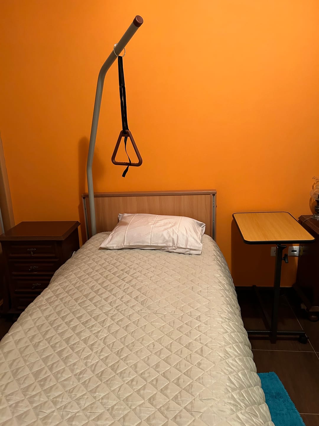 Customer photo review of Mesa de Leito OBT02 Sensicare