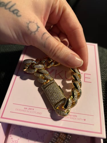 Customer photo review of Kute Princess Bracelet