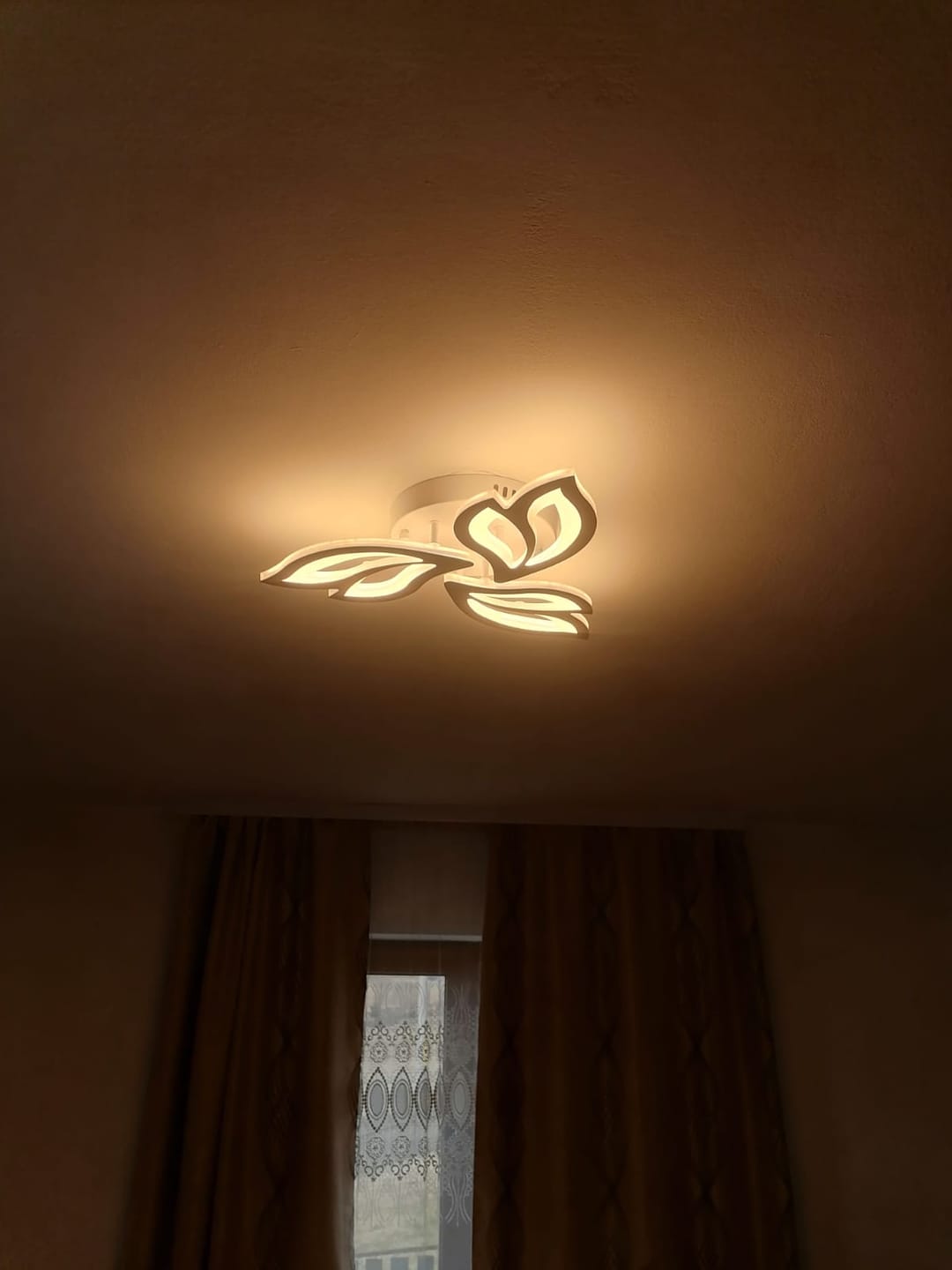 Customer photo review of Lustra LED Mini ANEMONE Echivalent 300W Telecomanda