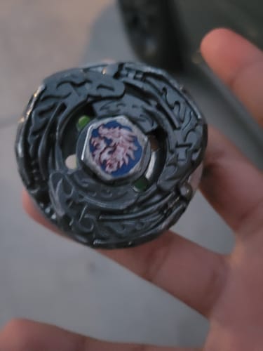 Customer photo review of Takara Tomy Scythe Kronos Beyblade BB-113 (T125EDS) Metal Fury - With Launcher