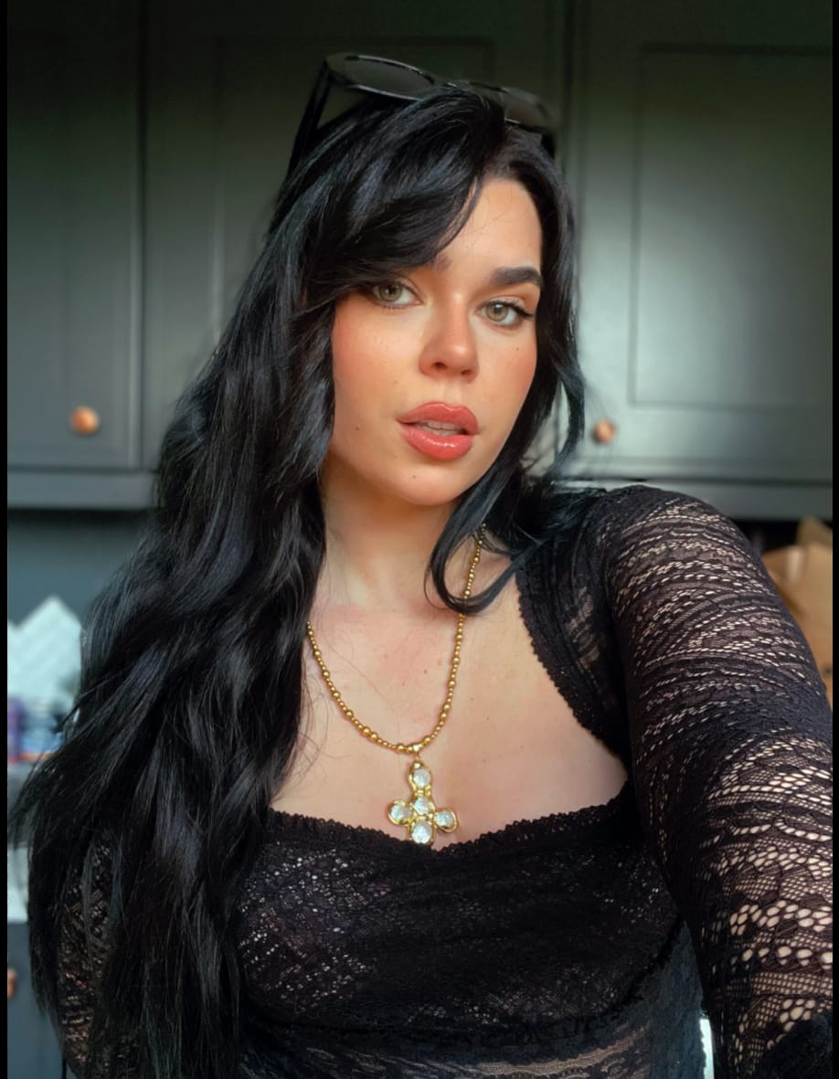 Customer photo review of Sorelle Necklace