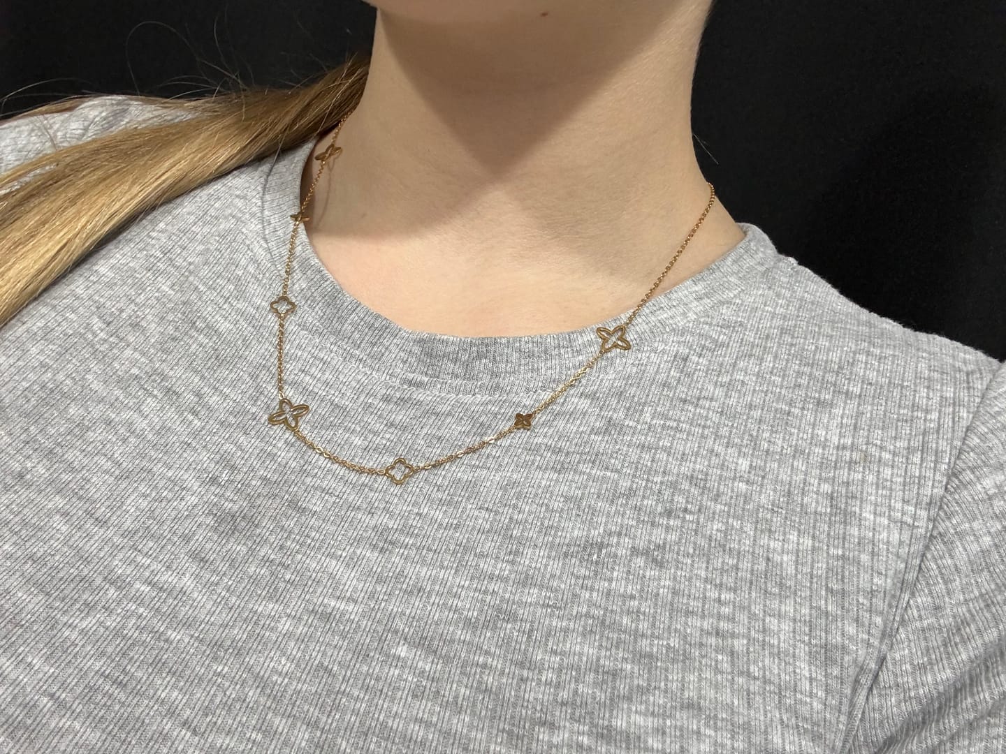 Customer photo review of Fancy Clover Kette | 18K vergoldet