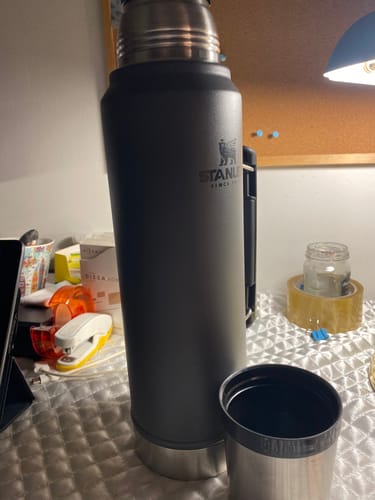 Customer photo review of Stanley Classic Legendary Bottle Füme 1 L