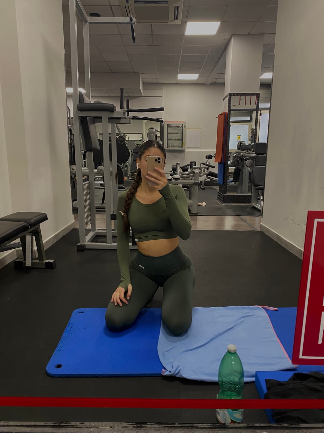 Customer photo review of Nikita All-Up Coal Green