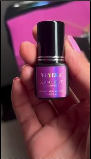 Customer photo review of UV Lash Glue Clear 5ml