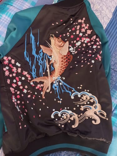 Customer photo review of Koi & Goldfish Sukajan Souvenir Jacket [Reversible]