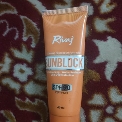 Customer photo review of SPF90 Sunblock