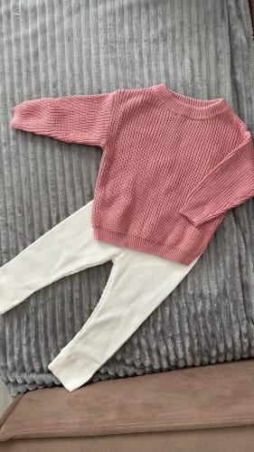 Customer photo review of Solid Ribbed Leggings