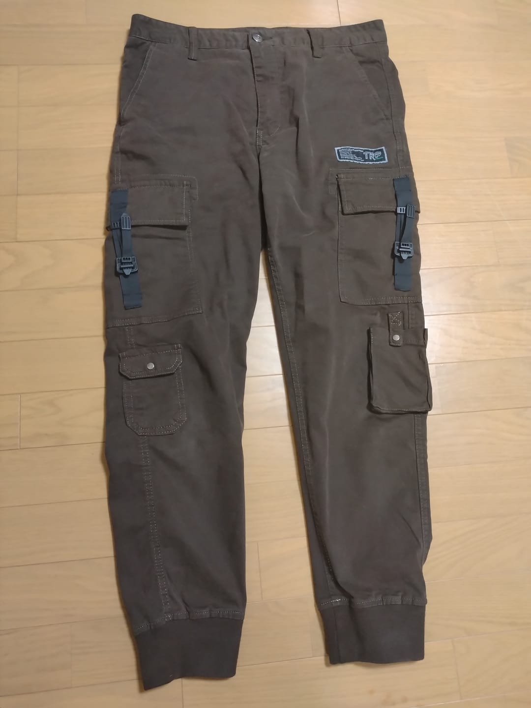 Customer photo review of ミリタリー　裾絞りパラシュート型パンツ