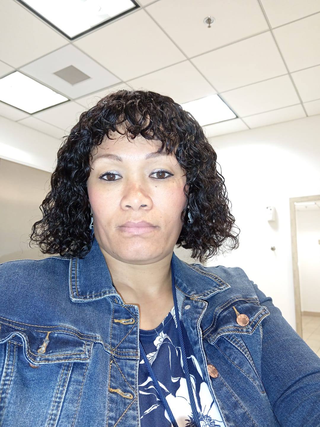 Customer photo review of Brandy Water Wave Fringe 10"