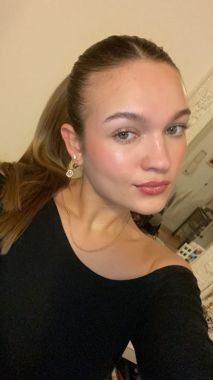 Customer photo review of Viviene Ohrringe | 18K vergoldet