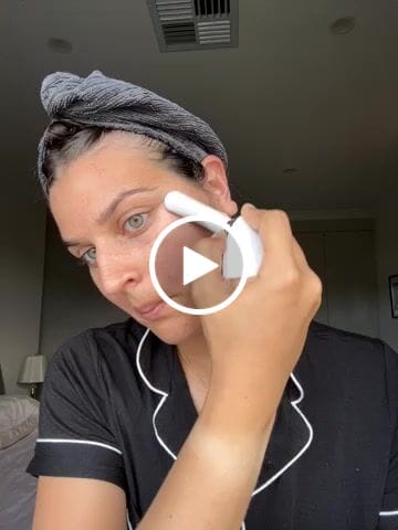 Customer video review of Naked Skin™ Handset