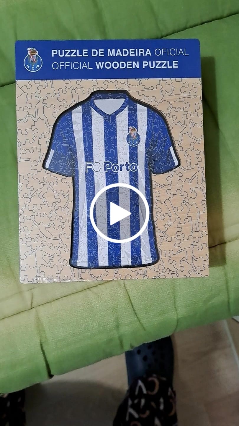 Customer video review of FC Porto® Jersey - Wooden Puzzle